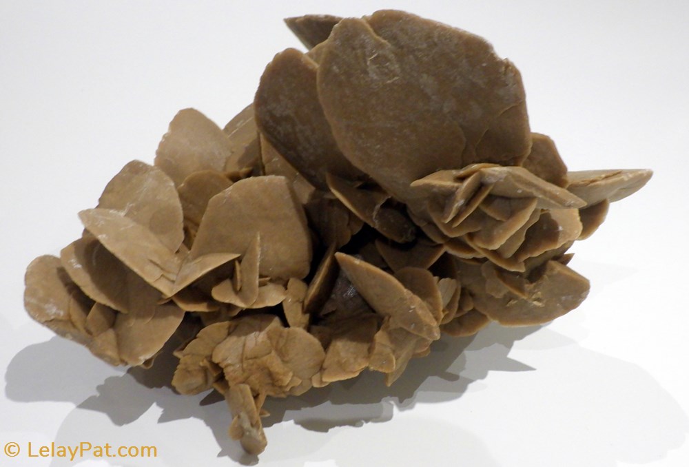 Rose des sables (Gypse) 2 mineraux meteorites selenite rose des sables gypse