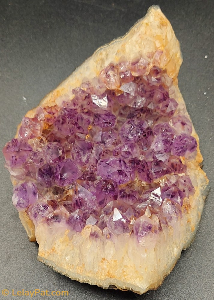 mineraux meteorite quartz amethyste