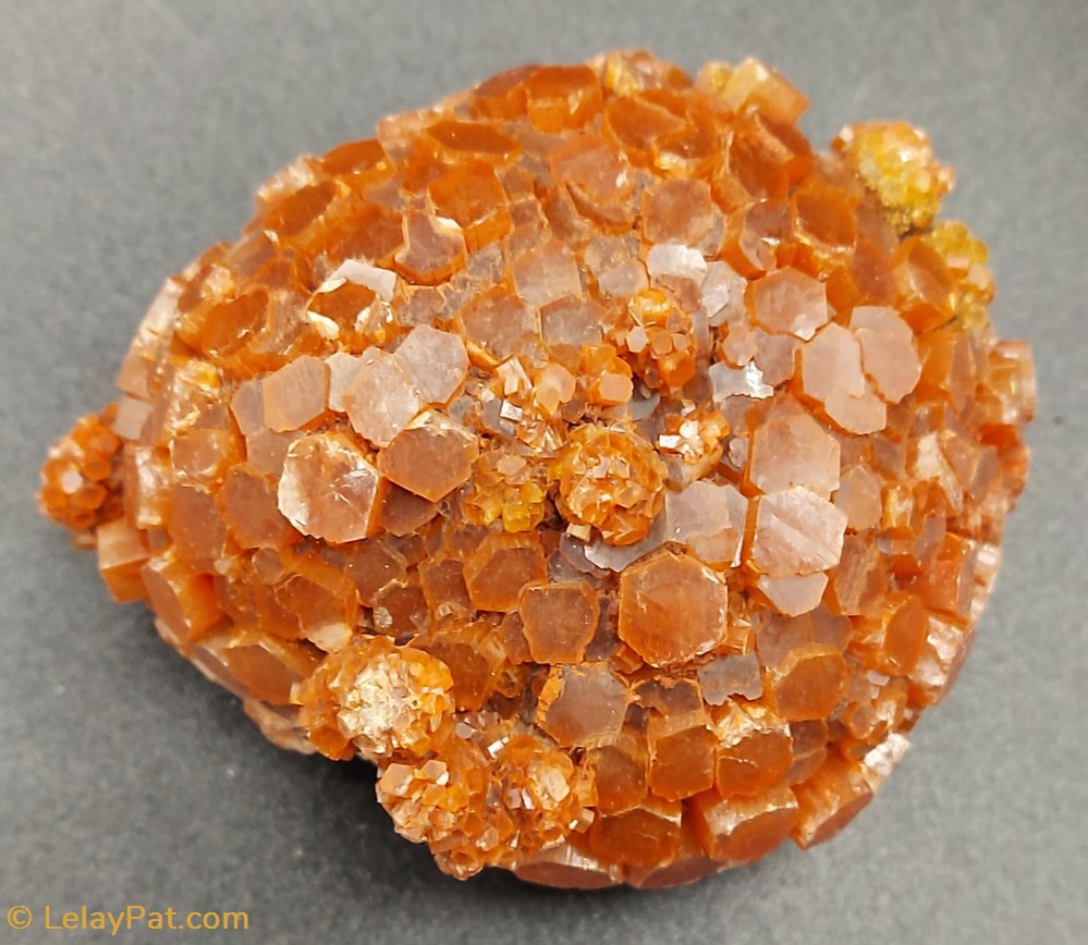 Aragonite mineraux meteorites aragonite