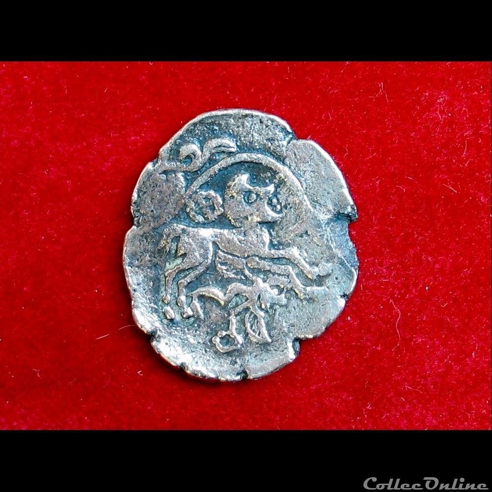DT 2205 Statère au personnage couché ailé monnaie antique gauloise dt 2205 statere au personnage couche aile