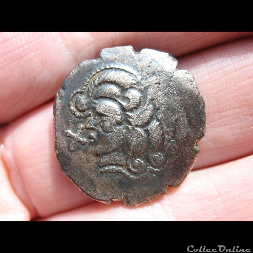 DT 2222 Statère au taureau et à l'aigle, cheval androcéphale monnaie antique gauloise dt 2222 statere au taureau et a aigle cheval androcephale