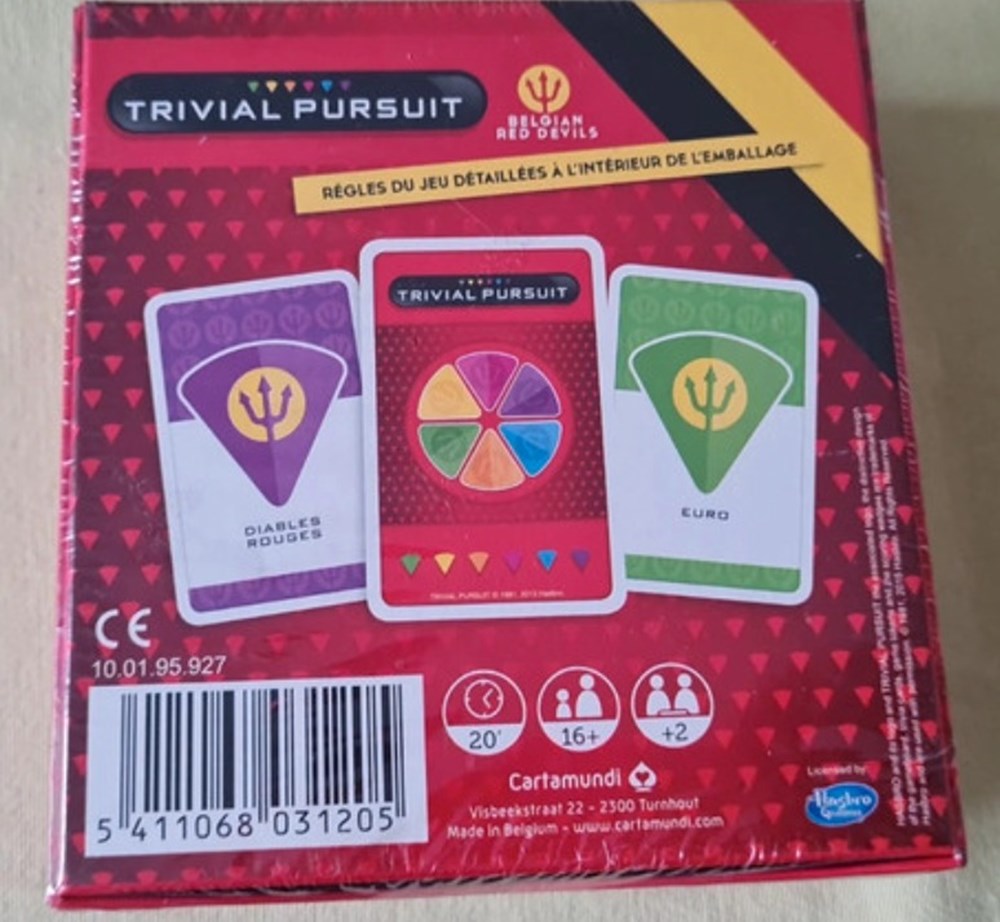 2015 - ???- Trivial Pursuit édition Belgian red Devil - cartes jeux societe jouets 2015 trivial pursuit edition belgian red devil cartes