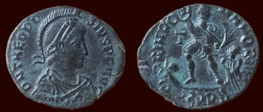 D N THEODOSIVS P F AVG / GLORIA ROMANORVM monnaies antiques romaines imperiales et republicaines d n theodosivs p f avg gloria romanorvm
