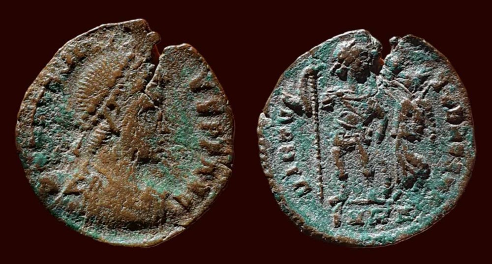 D N ARCADIVS P F AVG / VIRTVS EXERCITI monnaies antiques romaines imperiales et republicaines d n arcadivs p f avg virtvs exerciti