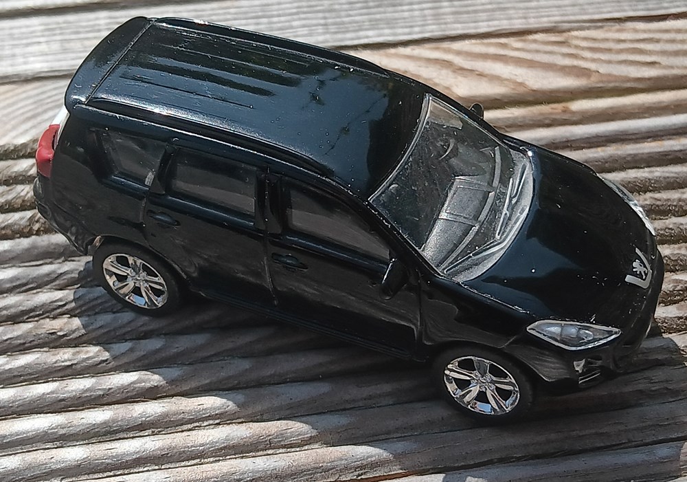 modeles reduits voitures peugeot 4007
