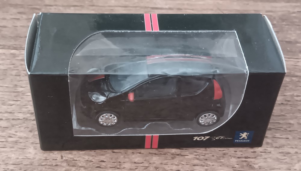 modeles reduits voitures peugeot 107 gt line
