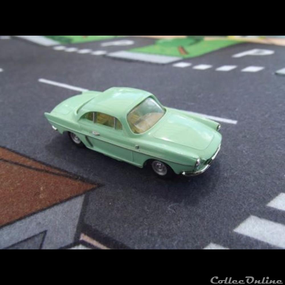 modele reduit voiture renault caravelle