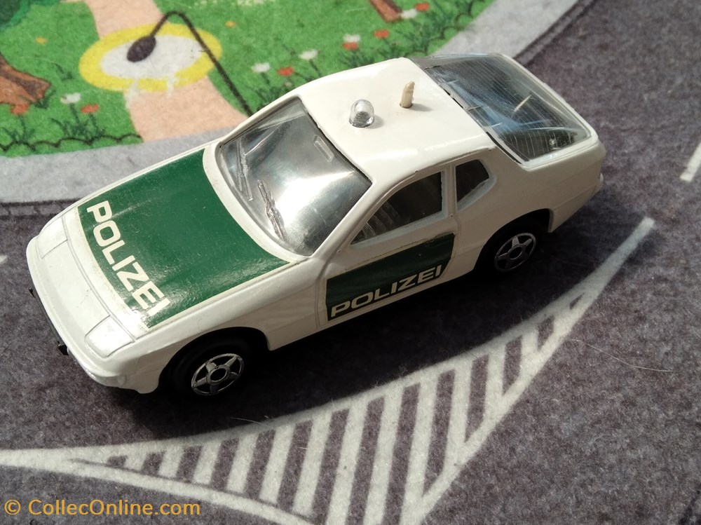 modeles reduits voitures porsche 924 polizei