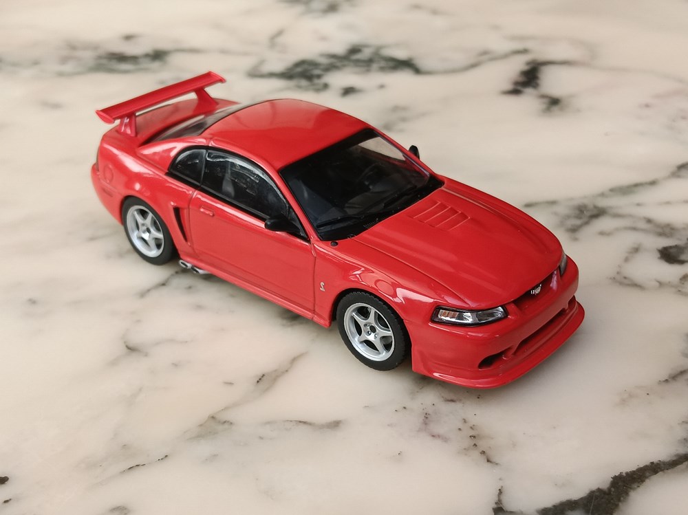 Ford Mustang STV Cobra R modeles reduits voitures ford mustang stv cobra r