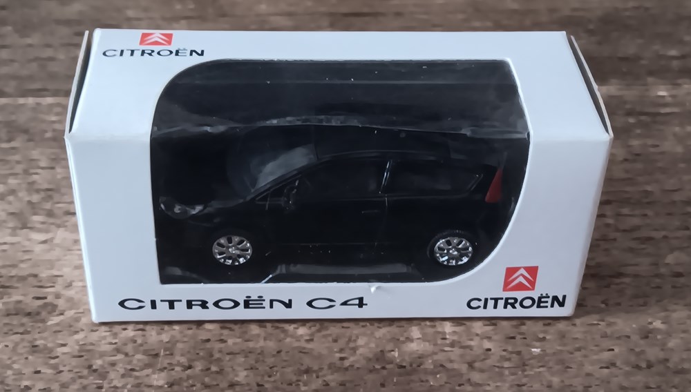Citroën C4 I modeles reduits voitures citroen c4 i