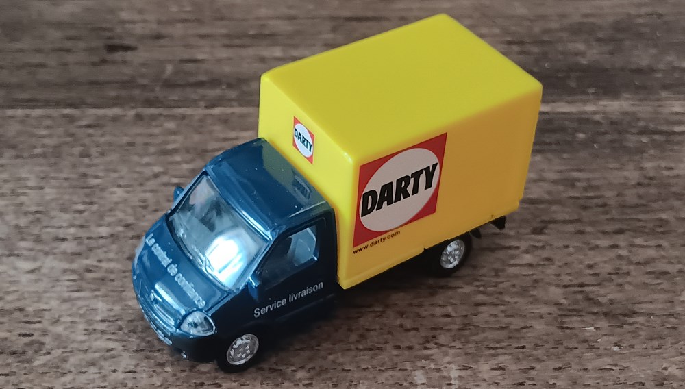 Renault Master II "Darty" modeles reduits voitures renault master ii darty