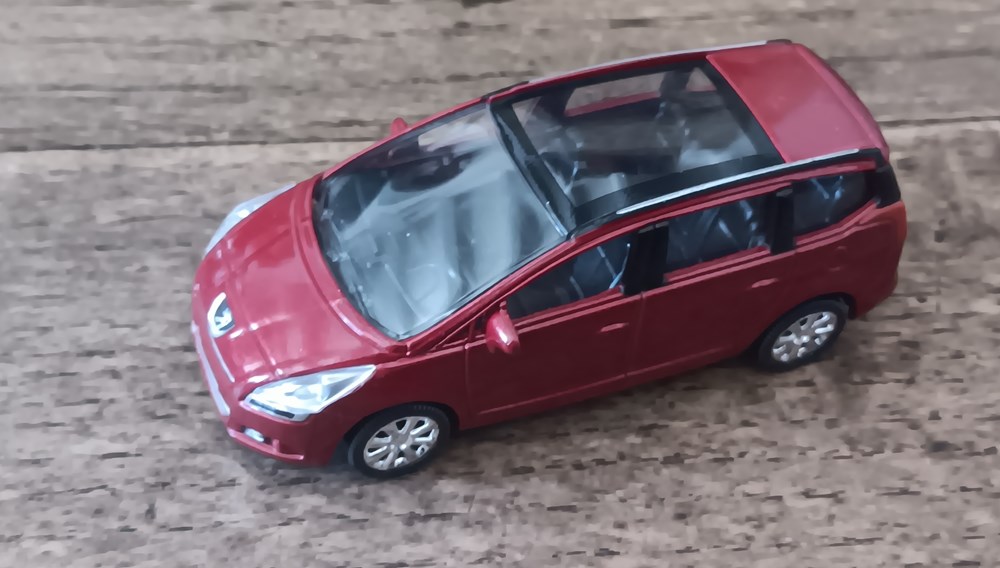 modeles reduits voitures peugeot 5008 i