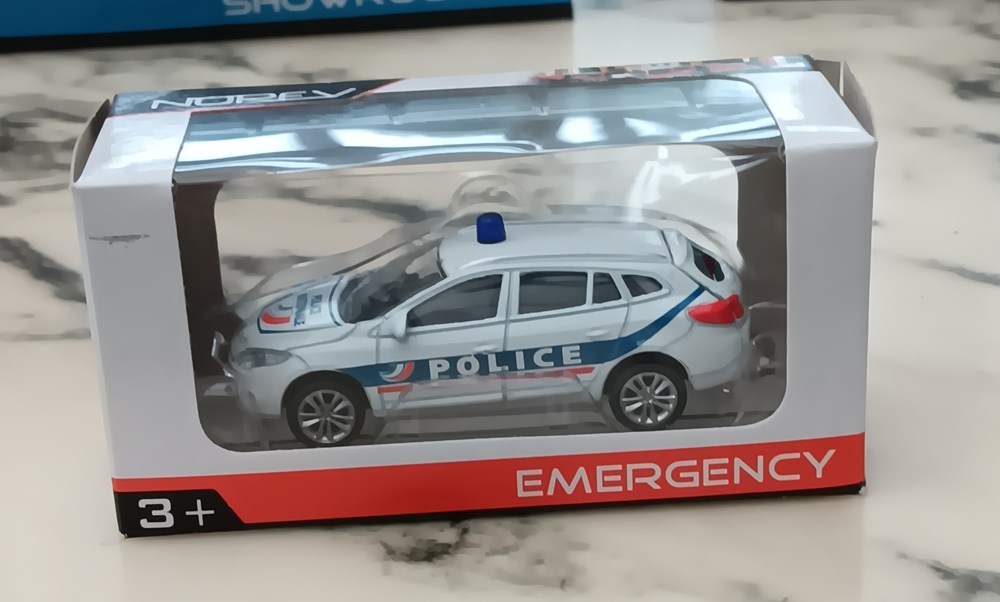 Renault Megane III Estate "Police" modeles reduits voitures renault megane iii estate police