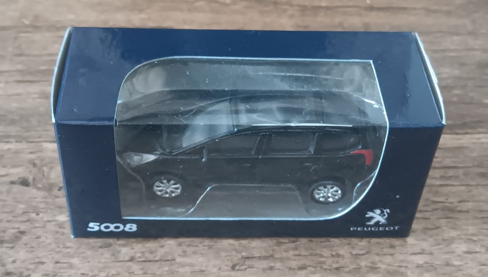 modeles reduits voitures peugeot 5008 i