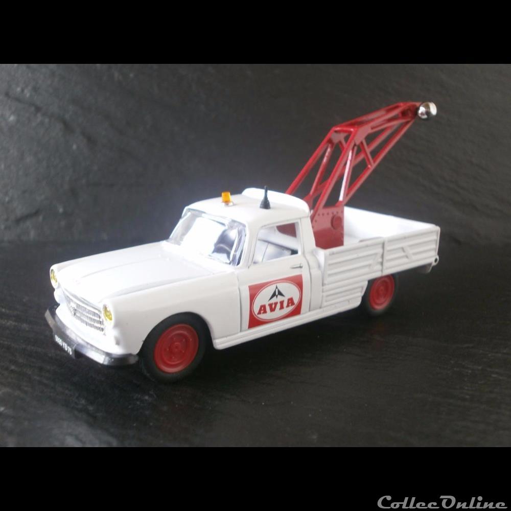 modele reduit voiture peugeot 404 pick up avia