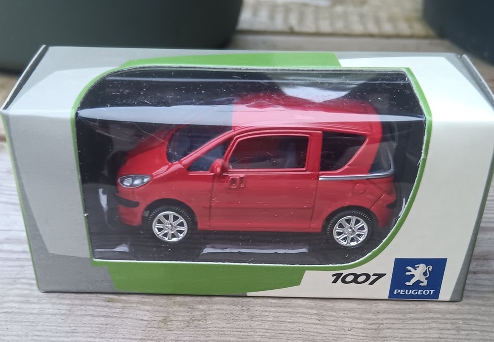 Peugeot 1007 modeles reduits voitures peugeot 1007