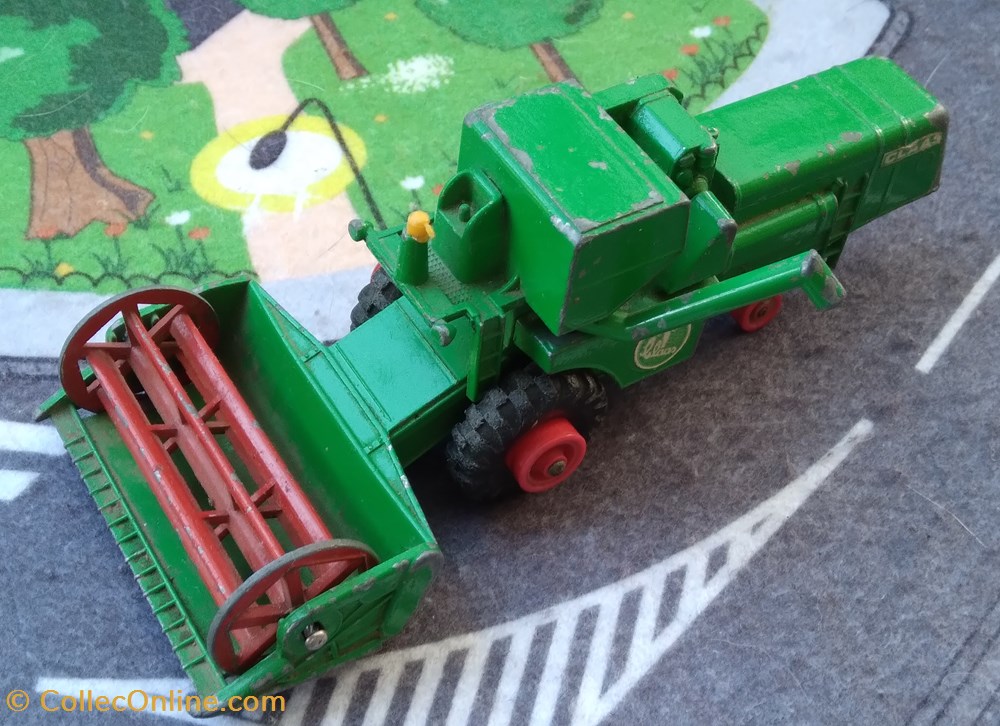Claas Combine Harvester modeles reduits vehicules agricoles claas combine harvester
