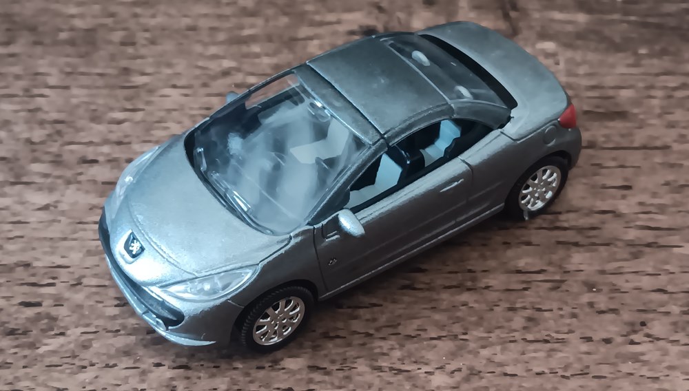 Peugeot 207 CC Roland Garros modeles reduits voitures peugeot 207 cc roland garros