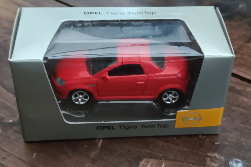 Opel Tigra Twin Top modeles reduits voitures opel tigra twin top