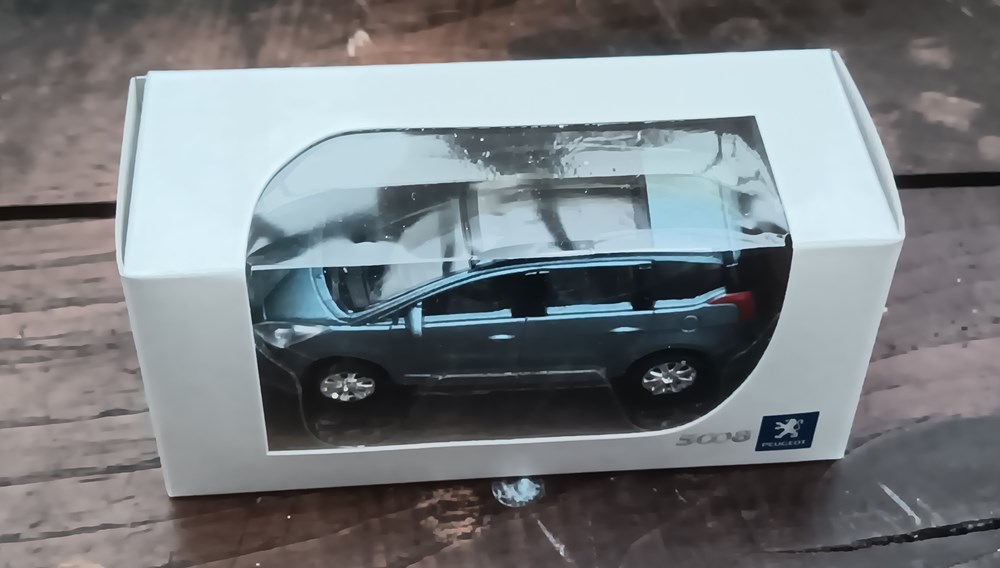 Peugeot 5008 I modeles reduits voitures peugeot 5008 i