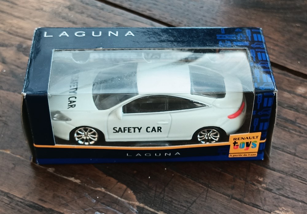 modeles reduits voitures renault laguna coupe safety car