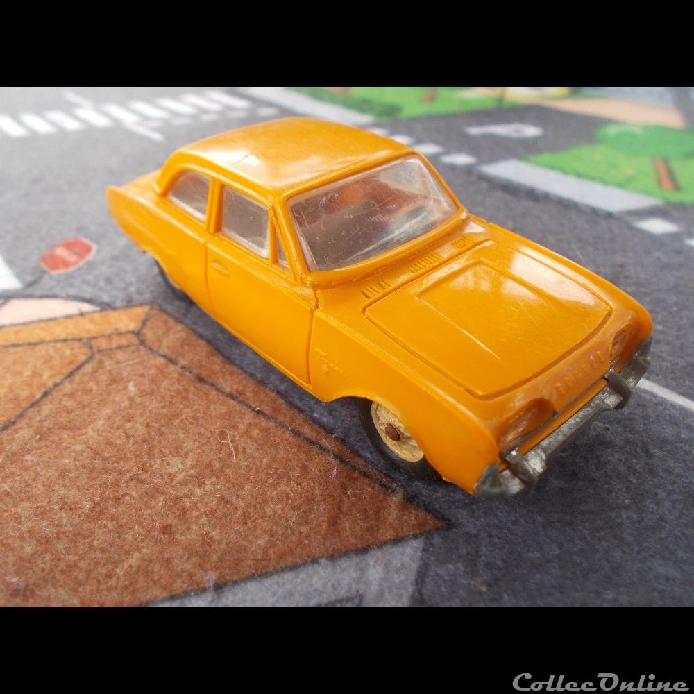 Ford Taunus 17M P3 modele reduit voiture ford taunus 17m p3