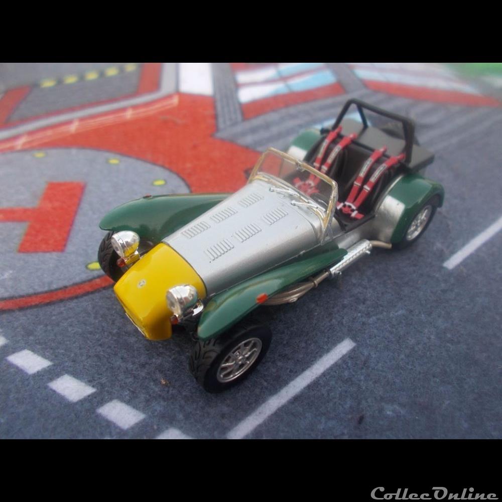 modele reduit voiture caterham super sven