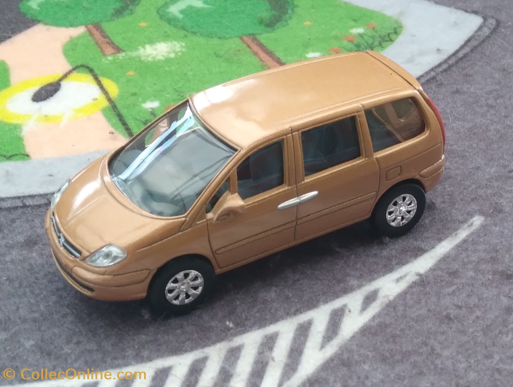 modeles reduits voitures citroen c8
