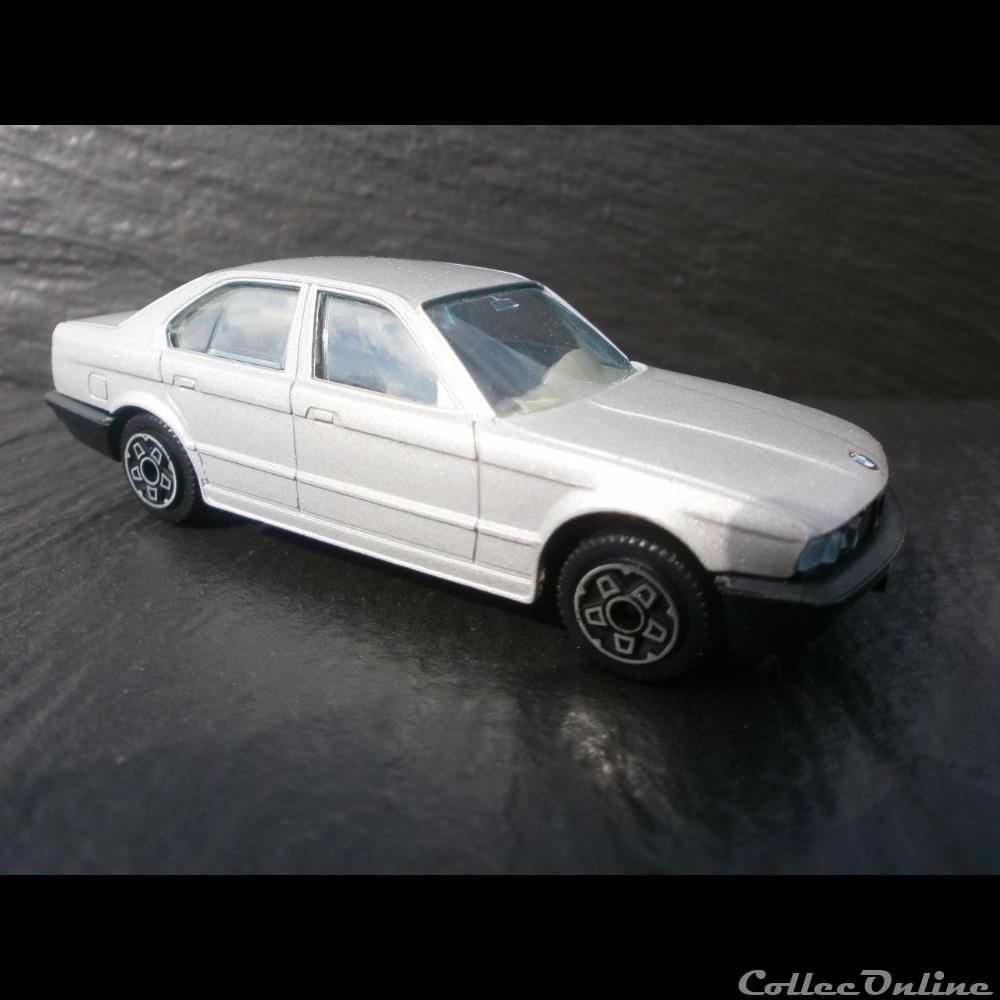 modele reduit voiture bmw 535i