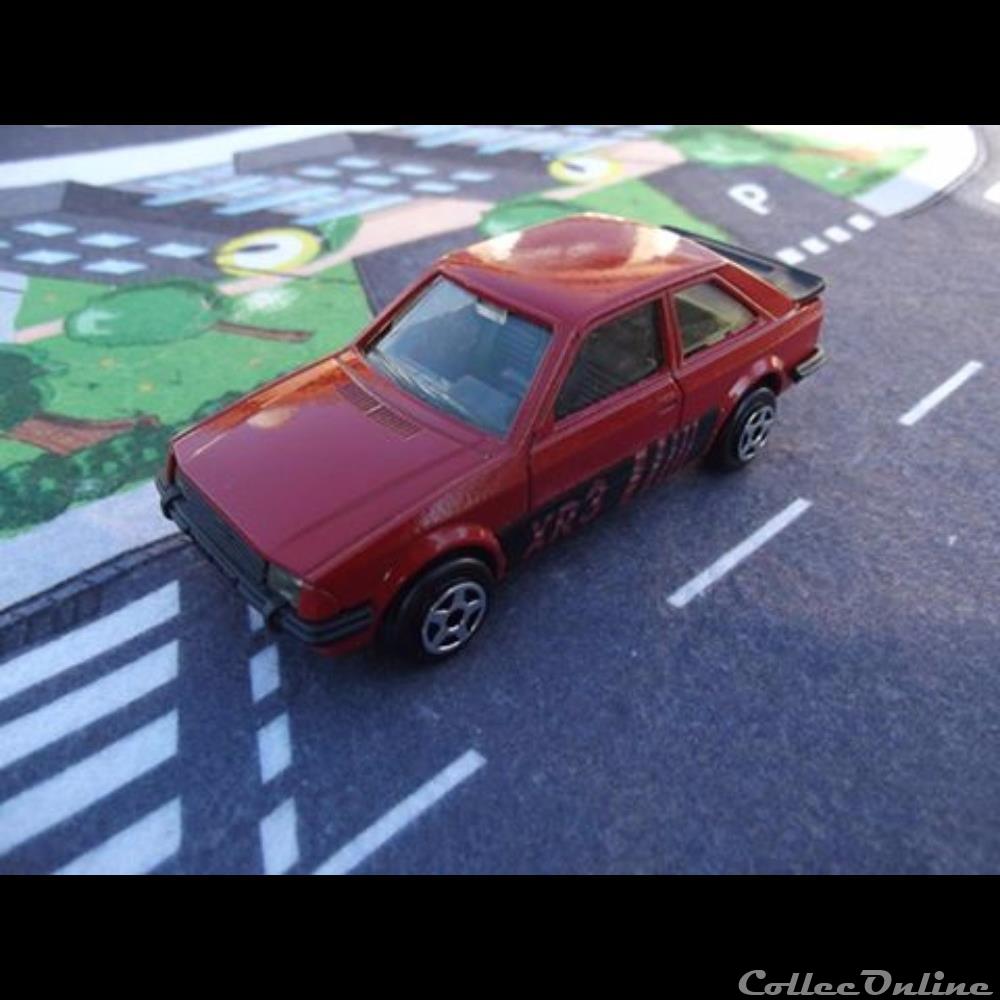 Ford Escort XR3 modele reduit voiture ford escort xr3