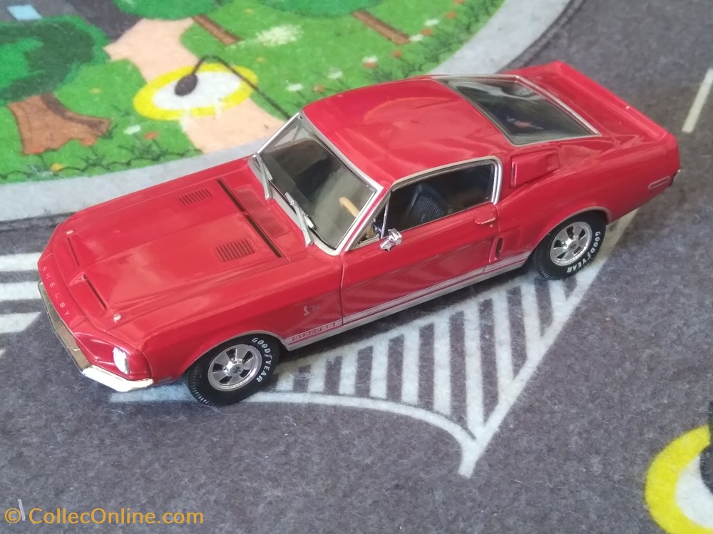 Shelby Mustang GT500 KR modeles reduits voitures shelby mustang gt500 kr