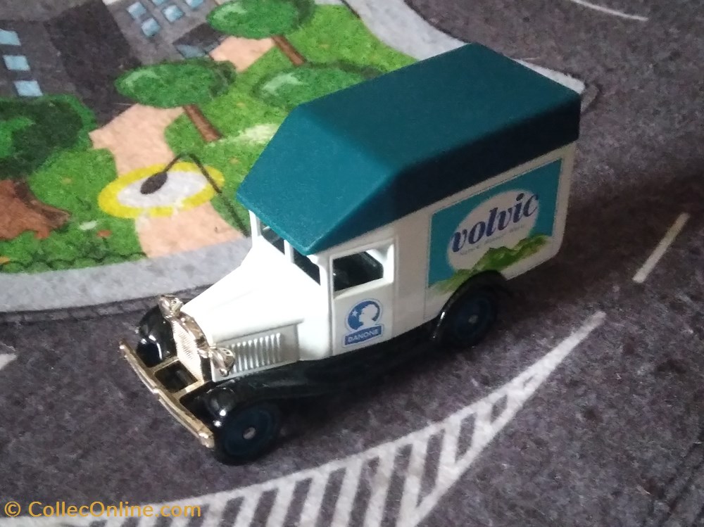 modeles reduits voitures ford a luton roof van volvic
