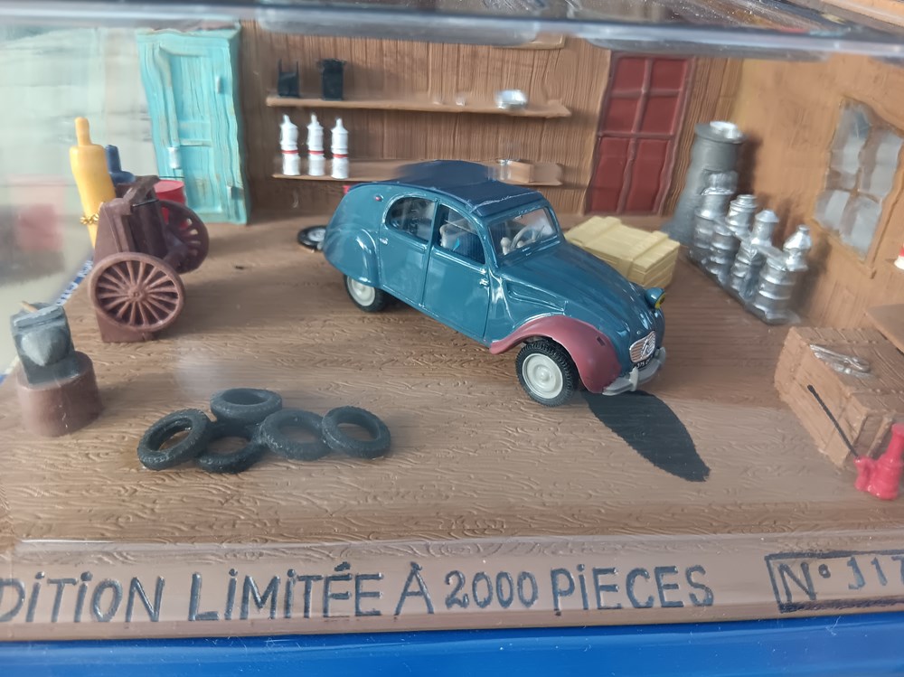 Diorama Citroën 2CV modeles reduits voitures diorama citroen 2cv