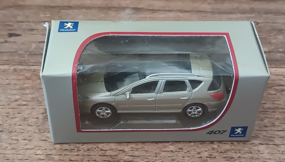 modeles reduits voitures peugeot 407 sw