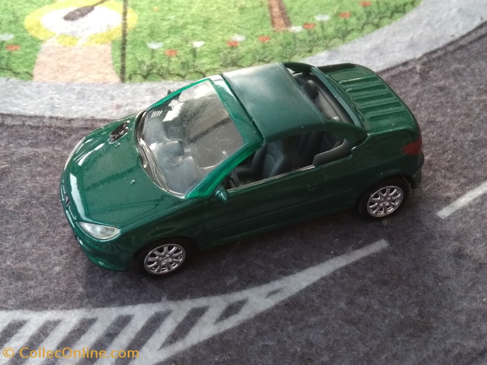 Peugeot 206 CC Modèles réduits Voitures Couleur Vert