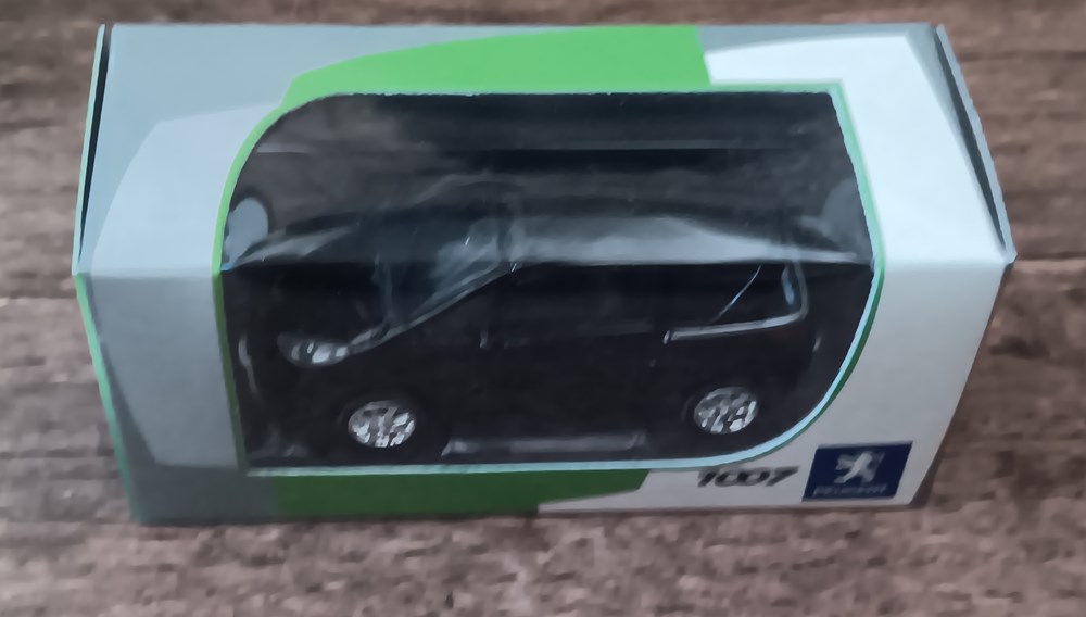 modeles reduits voitures peugeot 1007