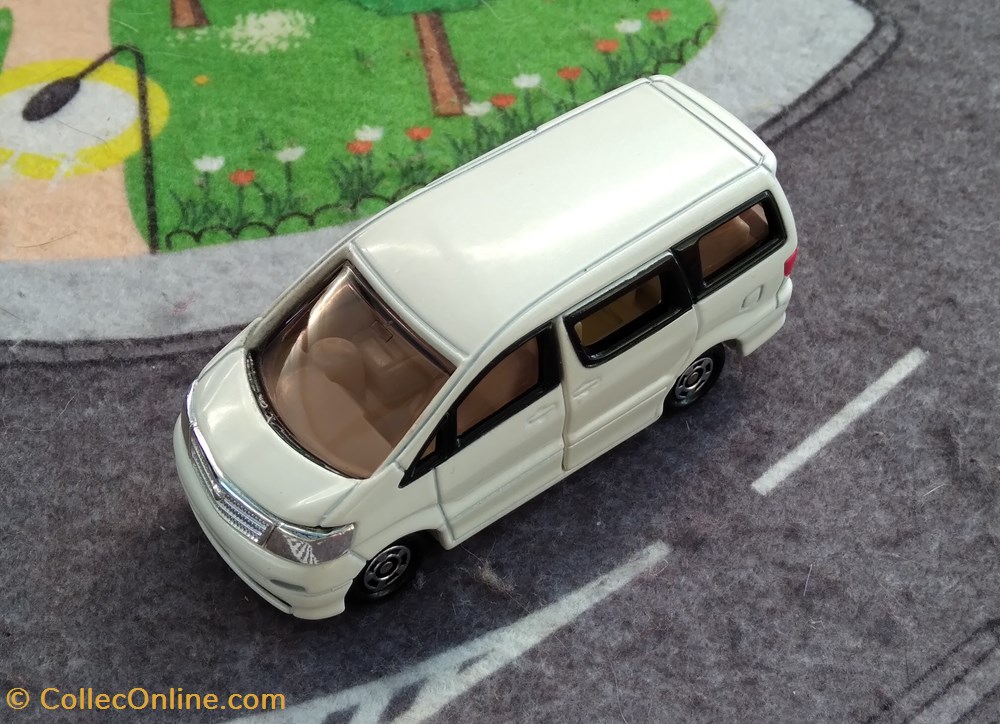 Toyota Alphard modeles reduits voitures toyota alphard
