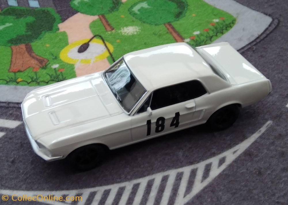 modeles reduits voitures ford mustang coupe