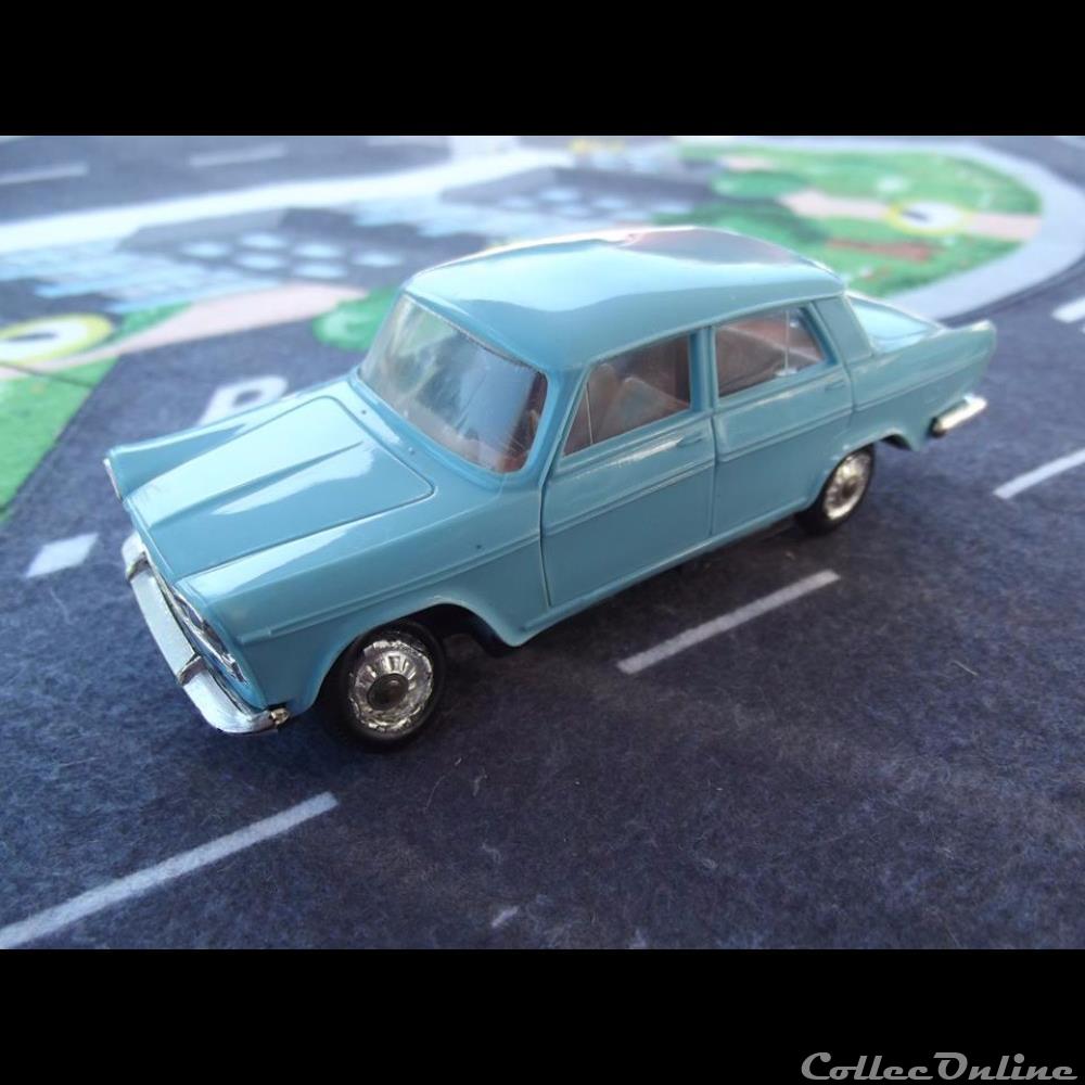modele reduit voiture fiat 2300