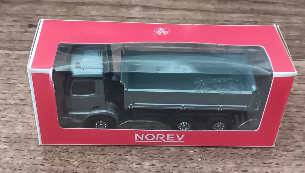 modeles reduits camions mercedes benz arocs