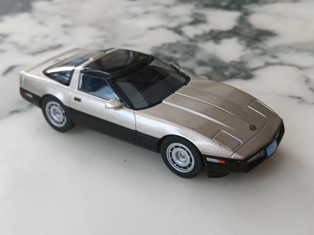 modeles reduits voitures chevrolet corvette c4 malcolm konner edition