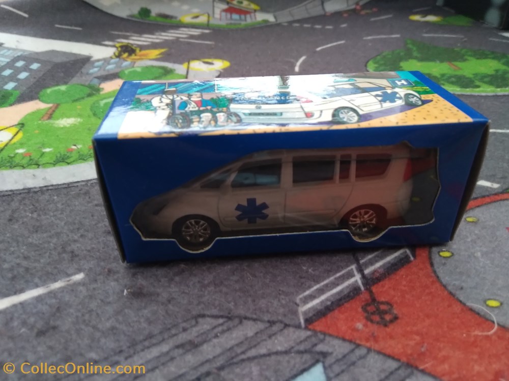 modeles reduits voitures renault espace iv ambulance