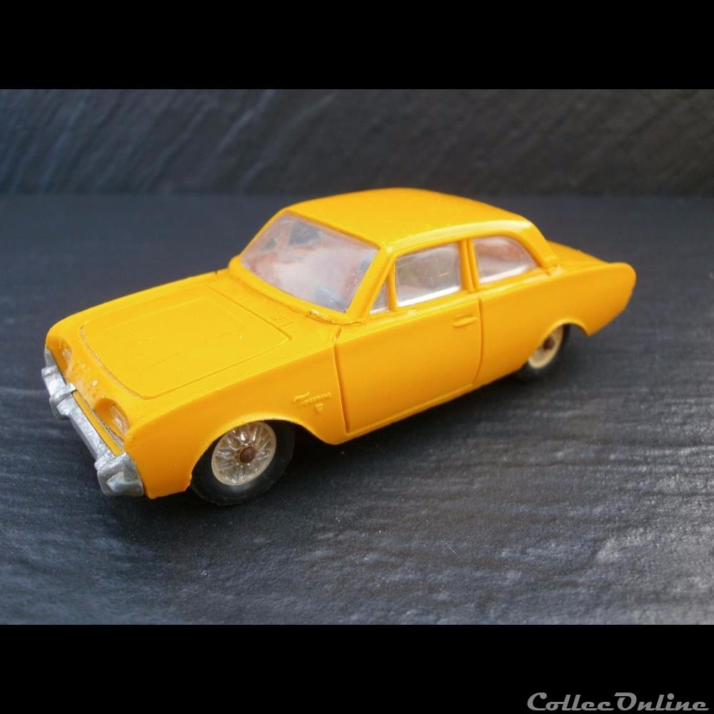 Ford Taunus 17M P3 modele reduit voiture ford taunus 17m p3