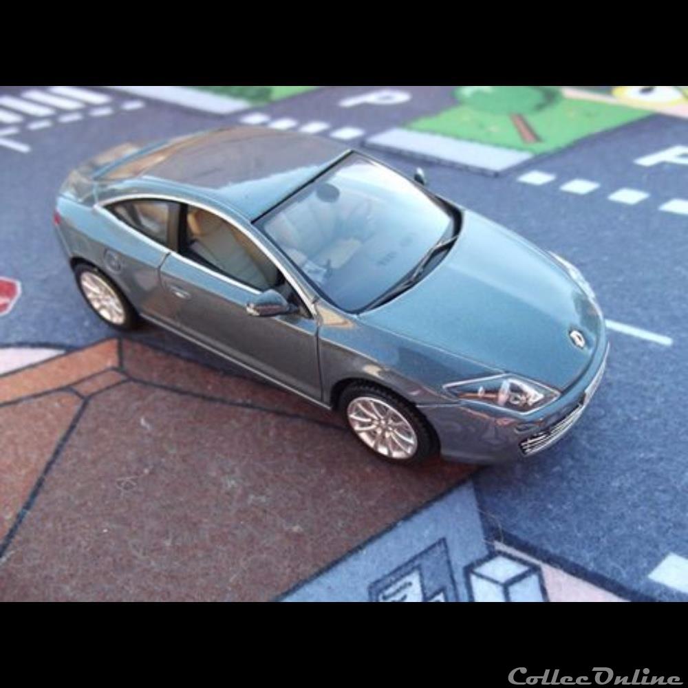 modele reduit voiture renault laguna coupe