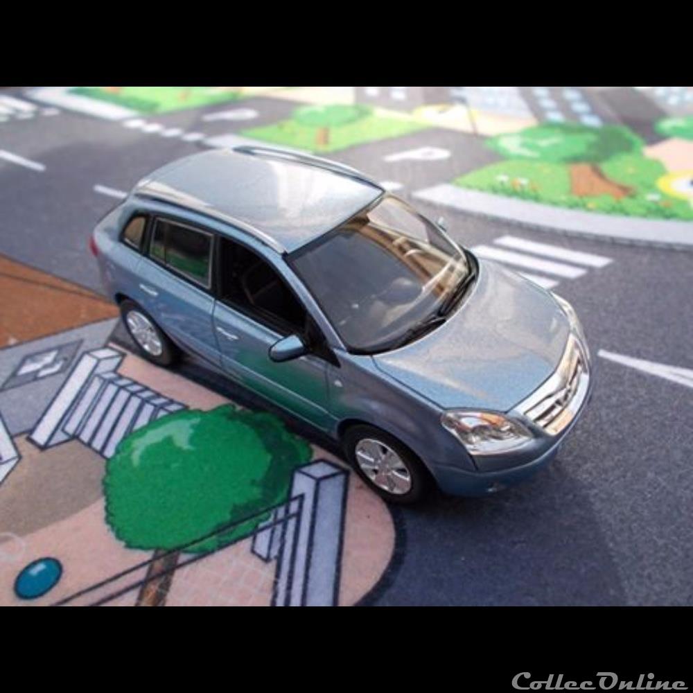 Samsung QM5 modele reduit voiture samsung qm5