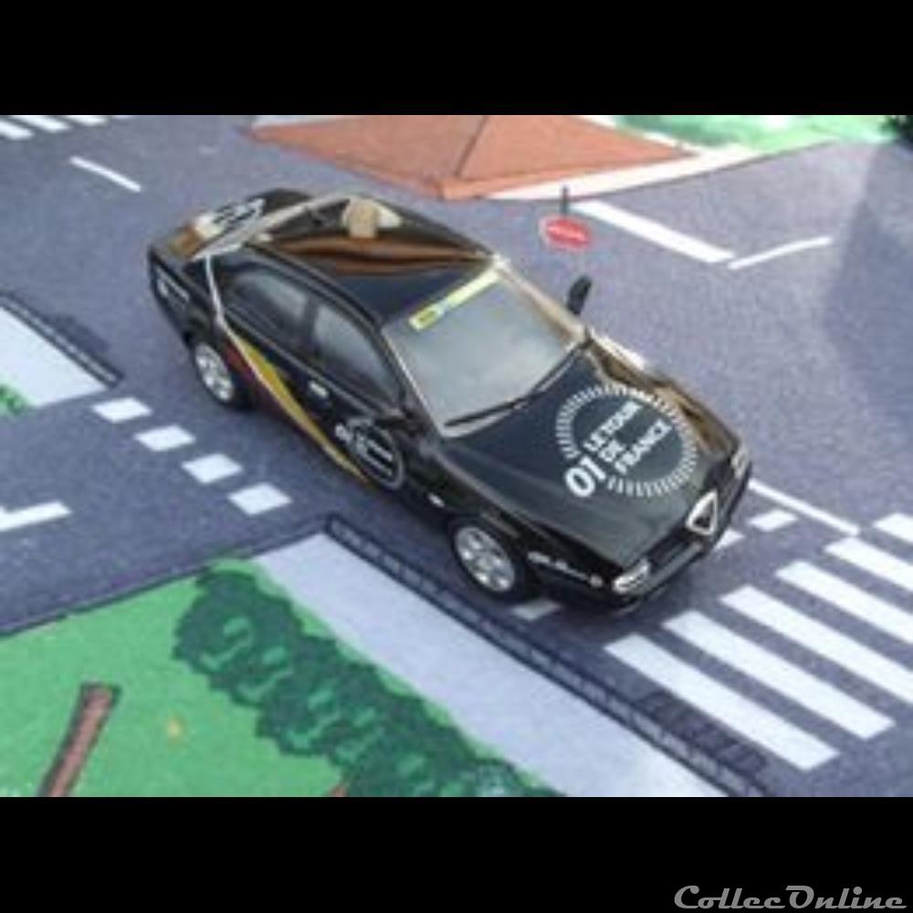 modele reduit voiture caravane du tour de france n 56 alfa romeo 166 direction de course