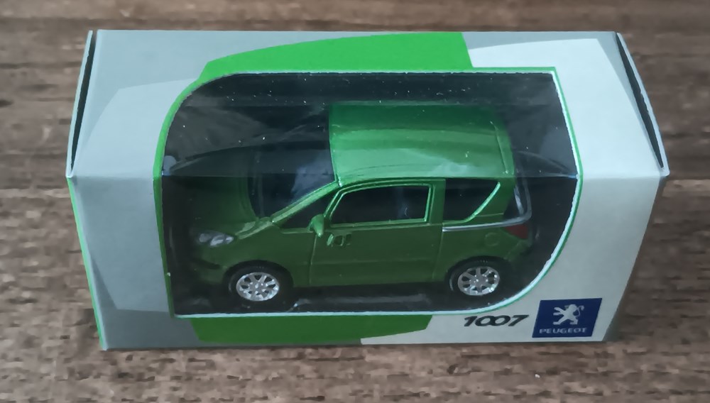 modeles reduits voitures peugeot 1007