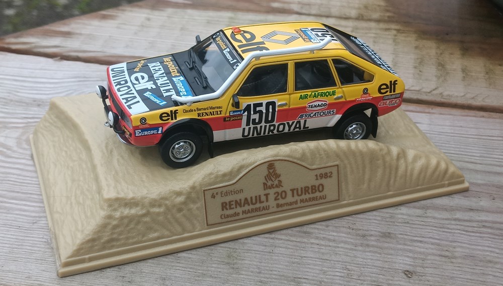 La Légende du Dakar - Numéro 13 - Renault 20 Turbo modeles reduits voitures la legende du dakar numero 13 renault 20 turbo