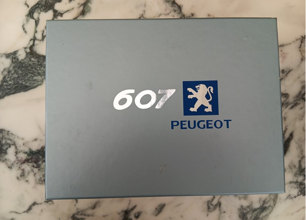 Peugeot 607 modeles reduits voitures peugeot 607