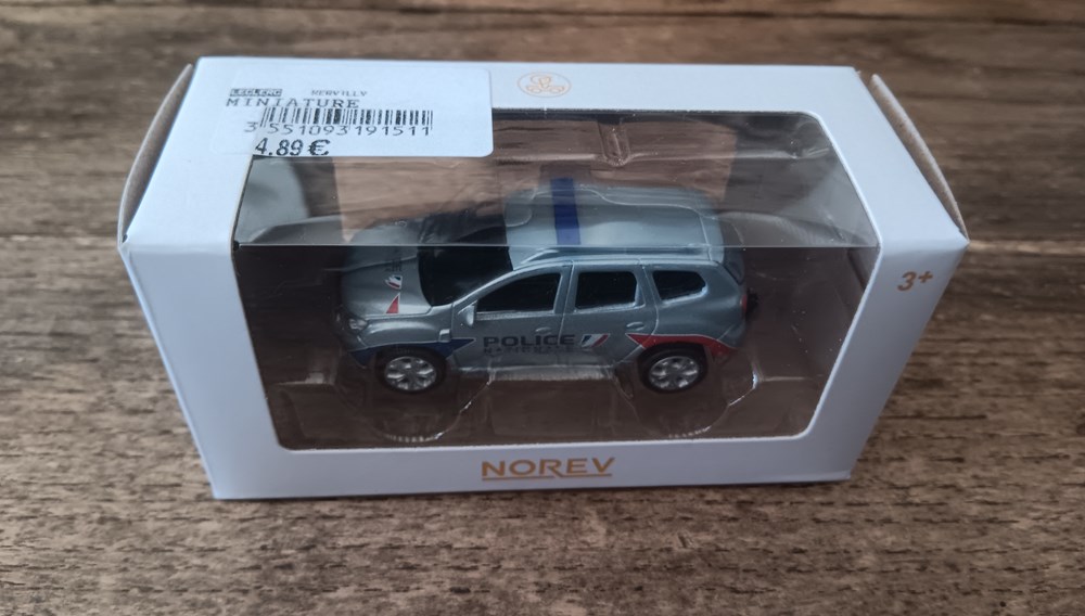 Dacia Duster Police modeles reduits voitures dacia duster police